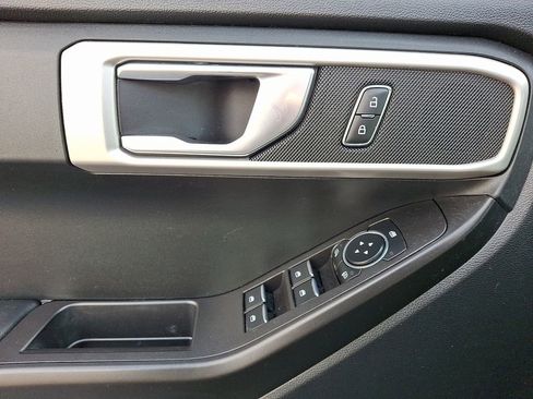 Used 2023 Ford Explorer 4WD Police Interceptor image 7