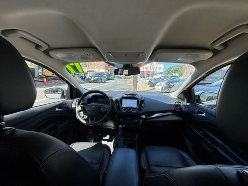 Used 2017 Ford Escape Titanium image 29