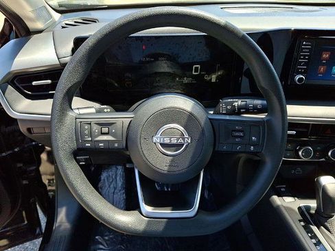 Certified 2025 Nissan Kicks S AWD/4WD image 19