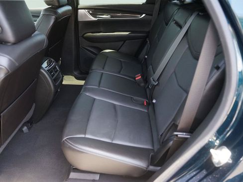 Used 2025 Cadillac XT5 Sportv w/ Technology Package AWD/4WD image 13