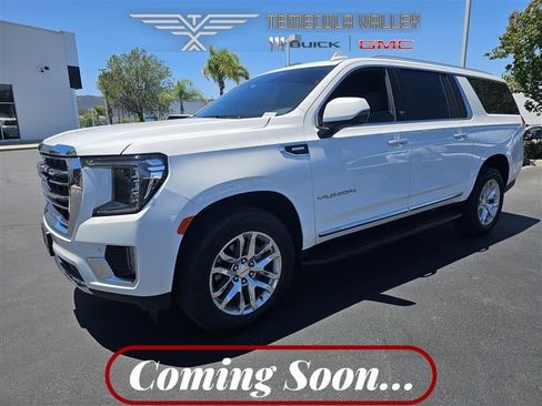 Certified 2023 GMC Yukon XL SLT w/ SLT Premium Package AWD/4WD image 1