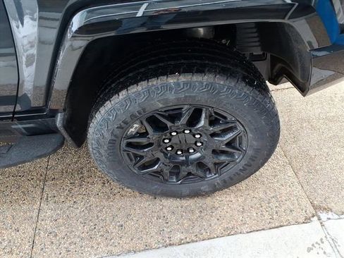 New 2026 GMC Hummer EV SUV image 21