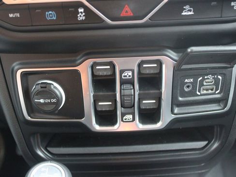 Used 2023 Jeep Wrangler Unlimited Sahara w/ Cold Weather Group AWD/4WD image 42