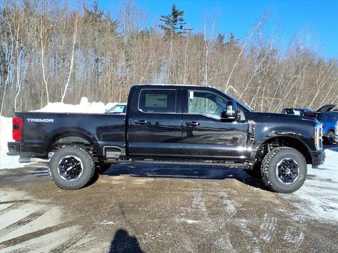 New 2026 Ford F350 Platinum w/ Tremor Off-Road Package image 4