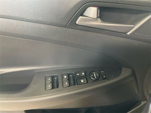 Used 2017 Hyundai Tucson SE image 13