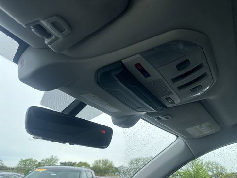 Used 2022 Subaru Ascent Onyx Edition AWD/4WD image 35