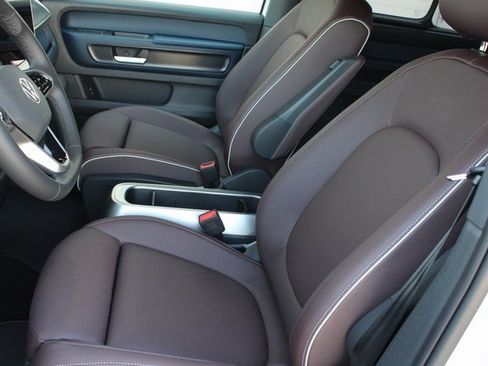 New 2025 Volkswagen ID. Buzz Pro S image 17