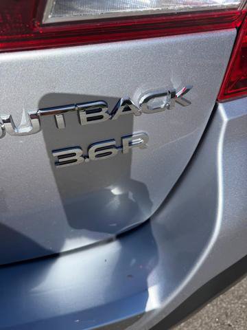 Used 2019 Subaru Outback 3.6R Limited w/ Popular Package #2 AWD/4WD image 6