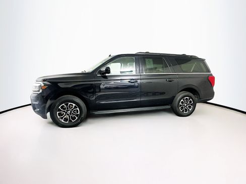 Used 2024 Ford Expedition Max XLT image 4
