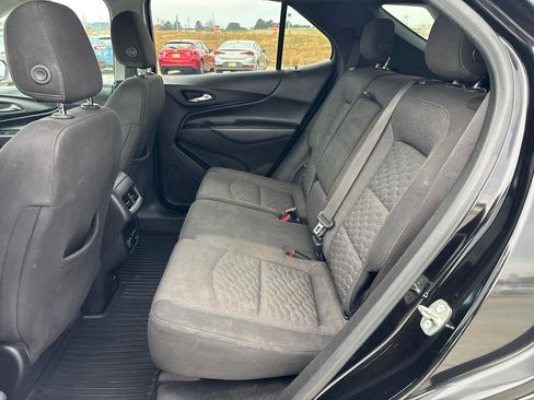 Used 2018 Chevrolet Equinox LT w/ Sun & Infotainment Package image 21