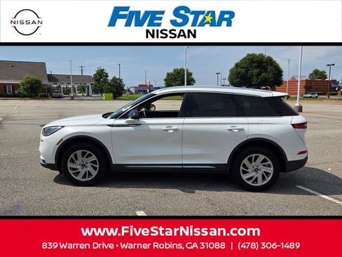 Used 2022 Lincoln Corsair FWD image 4