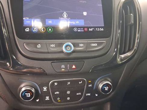 Used 2022 Chevrolet Equinox RS w/ RS Leather Package AWD/4WD image 31