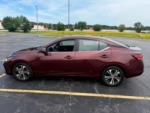Used 2023 Nissan Sentra SV FWD image 9