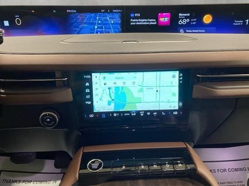 Certified 2025 Lincoln Navigator Reserve AWD/4WD image 17