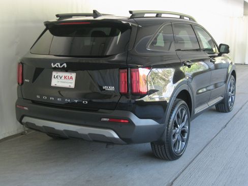 Certified 2022 Kia Sorento SX Prestige image 7