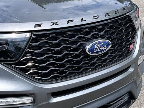 Used 2023 Ford Explorer ST w/ Equipment Group 401A AWD/4WD image 30