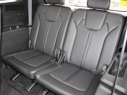 Used 2022 Kia Sorento SX image 7