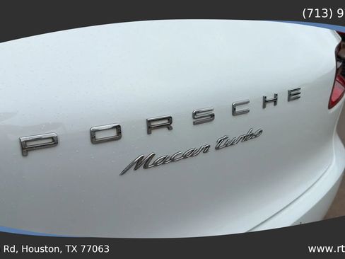 Used 2015 Porsche Macan Turbo AWD/4WD image 17