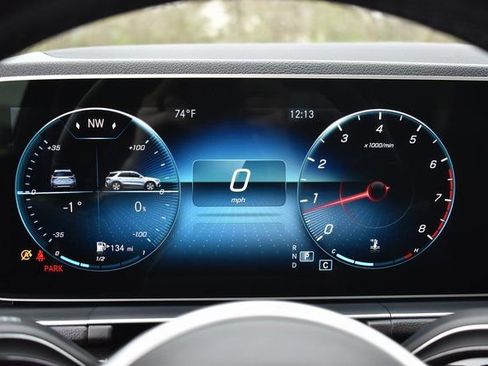 Used 2021 Mercedes-Benz GLE 350 4MATIC image 30