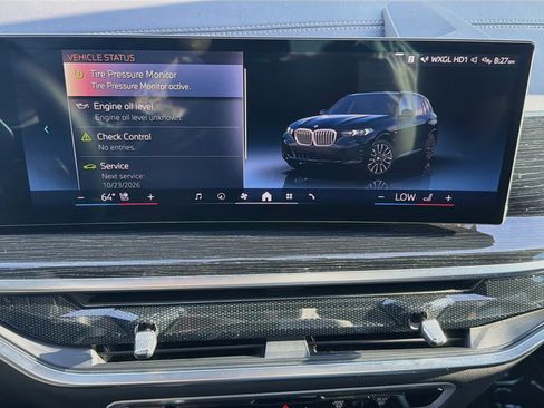 Used 2024 BMW X5 xDrive40i w/ M Sport Package AWD/4WD image 30
