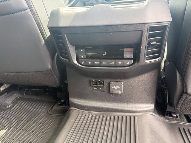 Certified 2025 Toyota Sequoia Platinum AWD/4WD image 15