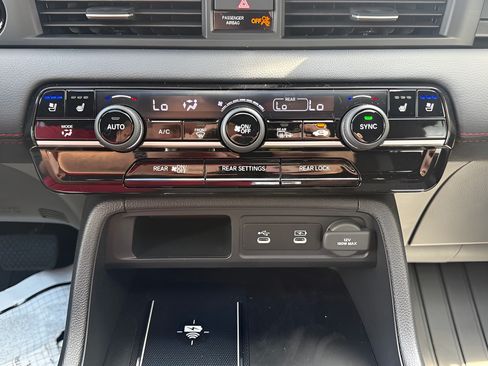 New 2026 Honda Pilot Black Edition image 28