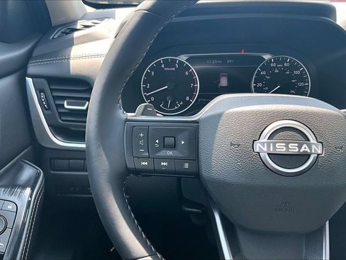 Certified 2026 Nissan Rogue SV AWD/4WD image 16