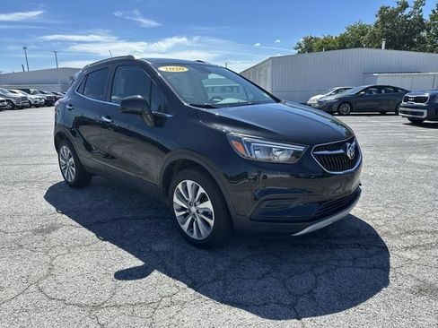 Used 2020 Buick Encore Preferred w/ Safety Package FWD image 11