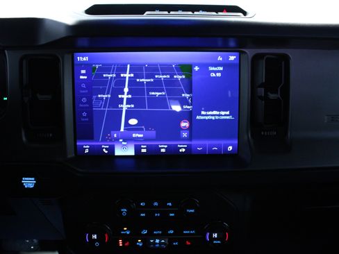 Used 2023 Ford Bronco Outer Banks image 22