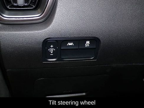 Used 2022 Kia Sorento S image 19