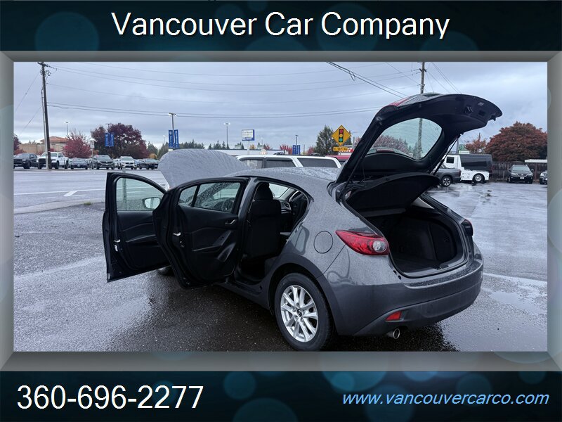 Used 2014 MAZDA MAZDA3 i Touring FWD image 25