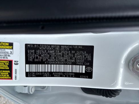 Used 2025 Toyota Camry LE w/ Convenience Package image 31