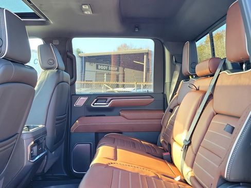 New 2026 GMC Sierra 2500 Denali Ultimate w/ Max Trailering Package AWD/4WD image 13