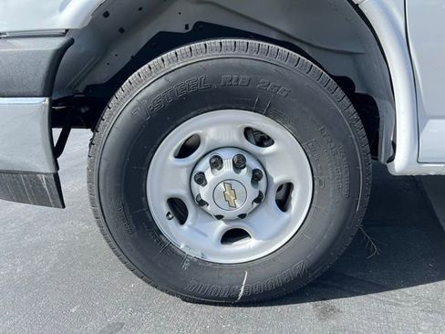 New 2025 Chevrolet Express 2500 w/ Driver Convenience Package RWD image 30