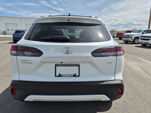New 2026 Toyota Corolla Cross LE FWD image 4