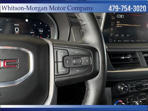 Used 2023 GMC Yukon XL SLT AWD/4WD image 23