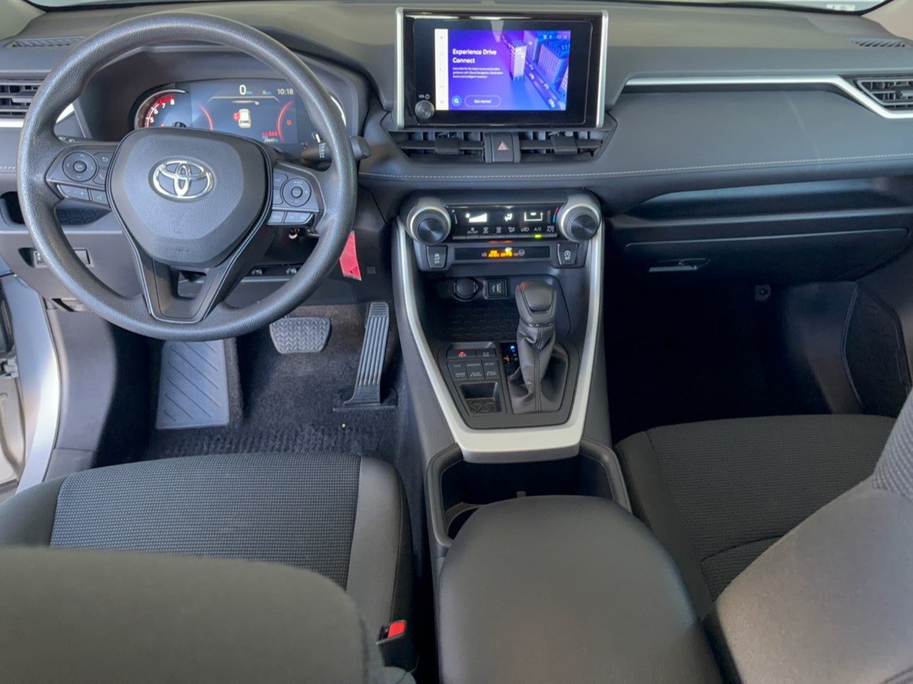Used 2025 Toyota RAV4 LE AWD/4WD image 17