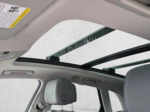 Used 2021 Audi Q5 Prestige image 16