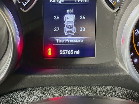 Used 2018 Jeep Wrangler Unlimited Sport S AWD/4WD image 13