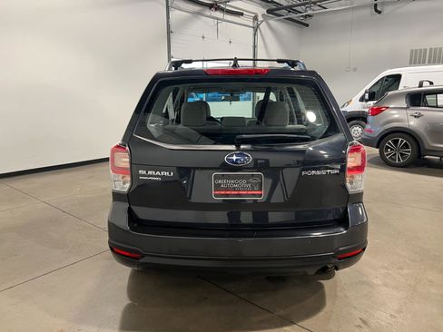Used 2018 Subaru Forester 2.5i w/ Alloy Wheel Package image 4