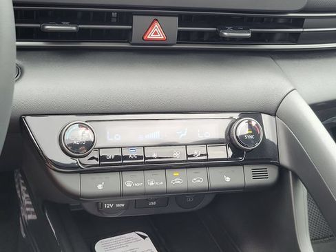 New 2026 Hyundai Elantra SEL Sport FWD image 13