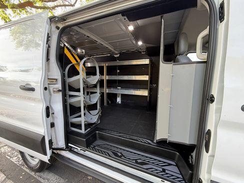 Used 2019 Ford Transit 250 130 Low Roof RWD image 21