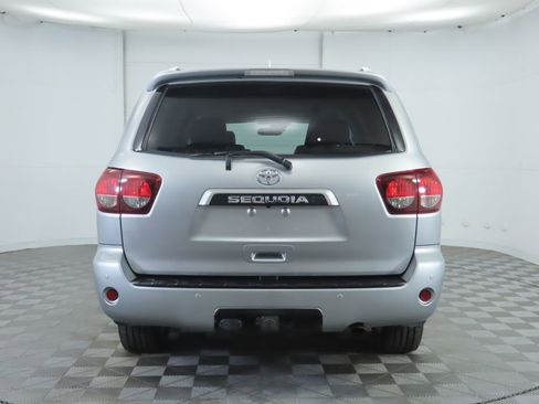 Used 2021 Toyota Sequoia Limited image 6