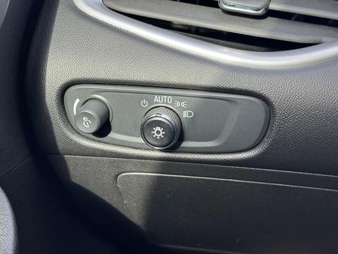 Used 2024 Chevrolet Malibu LT image 19