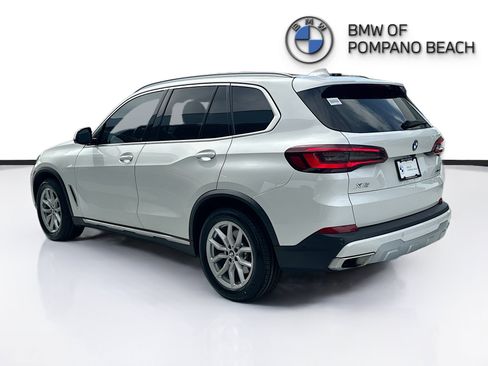 Certified 2023 BMW X5 xDrive40i w/ Parking Assistance Package AWD/4WD image 5
