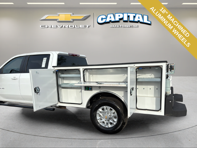 Used 2025 Chevrolet Silverado 3500 LT w/ Safety Package AWD/4WD image 13