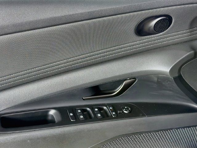 Used 2025 Hyundai Elantra Sport FWD image 21