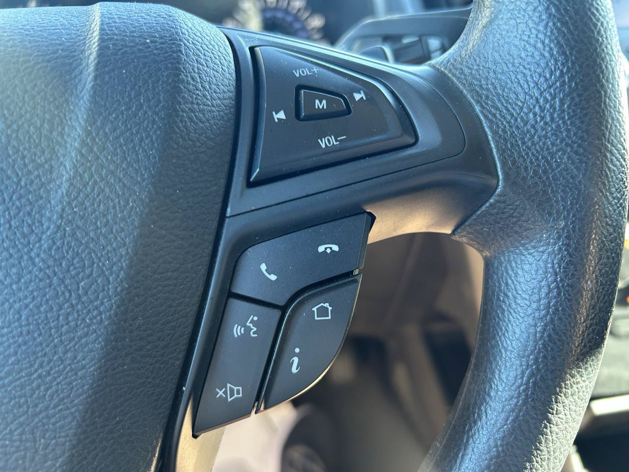 Used 2019 Ford Edge SE AWD/4WD image 18
