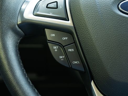 Used 2024 Ford Edge Titanium image 22