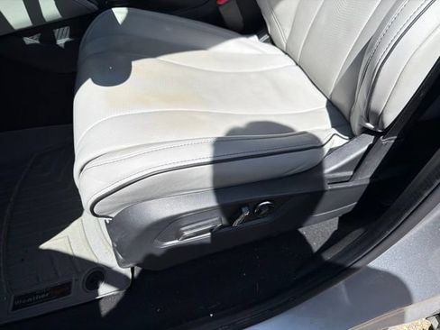 Used 2022 Acura MDX SH-AWD w/ Advance Package image 10